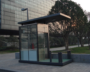 成品崗?fù)て放? src=